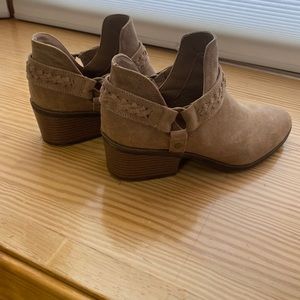 Women's booties